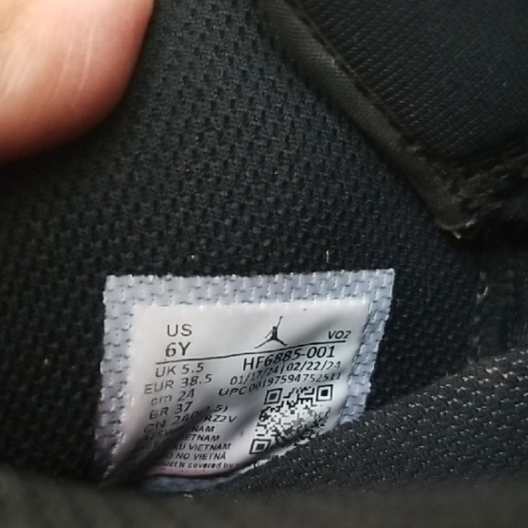Nike Air Jordan Black Athletic Shoes 6Y - Picture 7 of 11